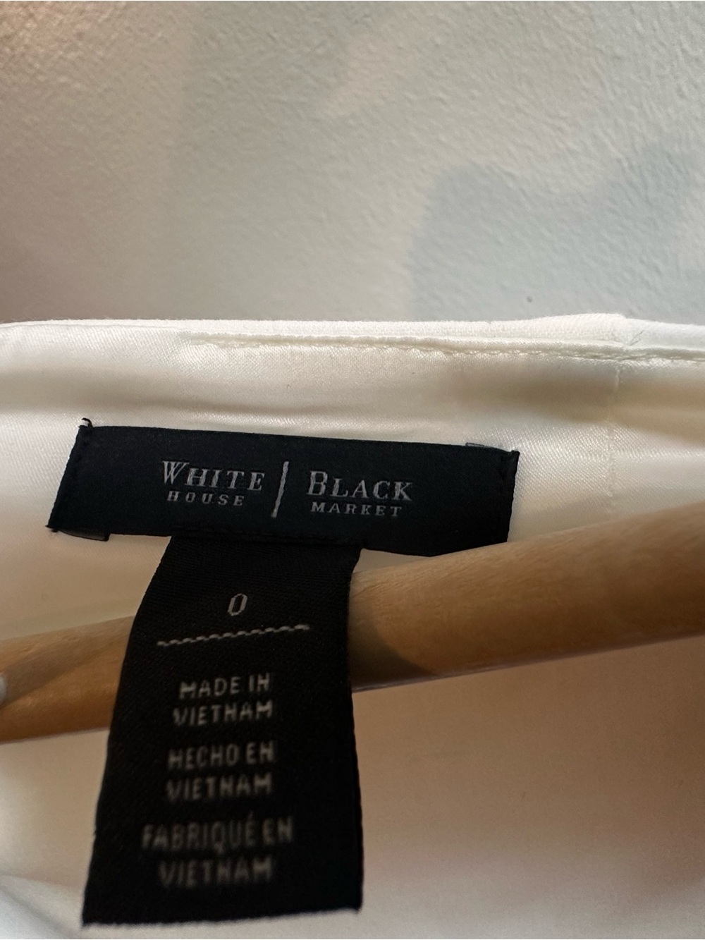 White House Black Market White Mini Skirt with Black and Tan Hem Bands - Picture 9 of 9